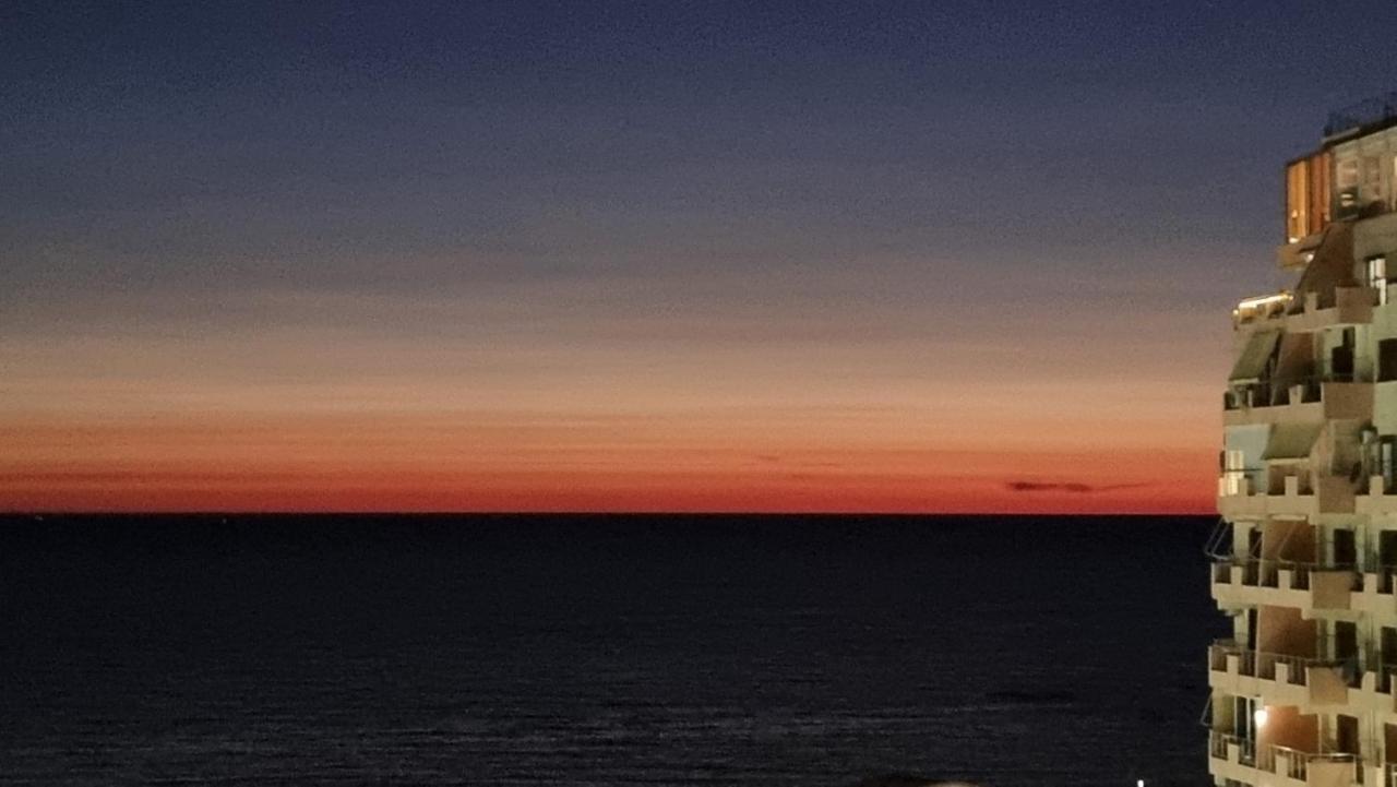 Sunset Seaview Apartment Durrës Buitenkant foto