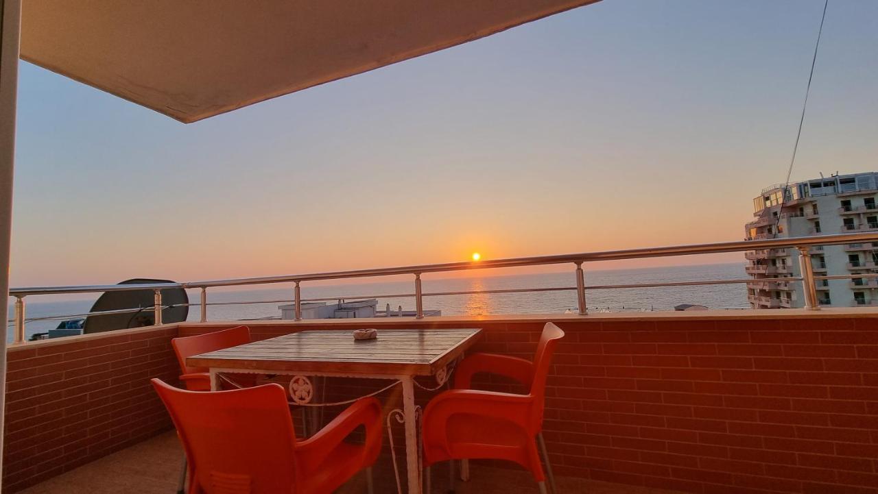 Sunset Seaview Apartment Durrës Buitenkant foto